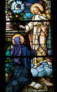Julian of Norwich as decpicted in chapel window