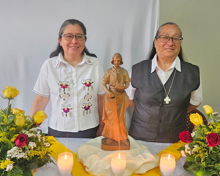 Sisters Rusbi Aldana and Monica Olguin
