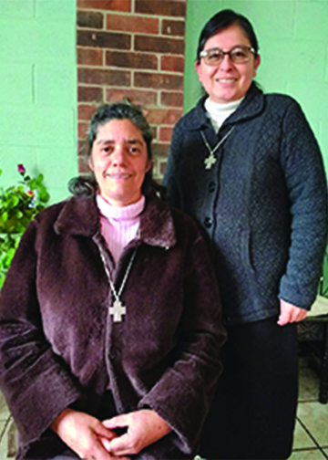 Sisters Rusbi Aldana and Inés Albizures